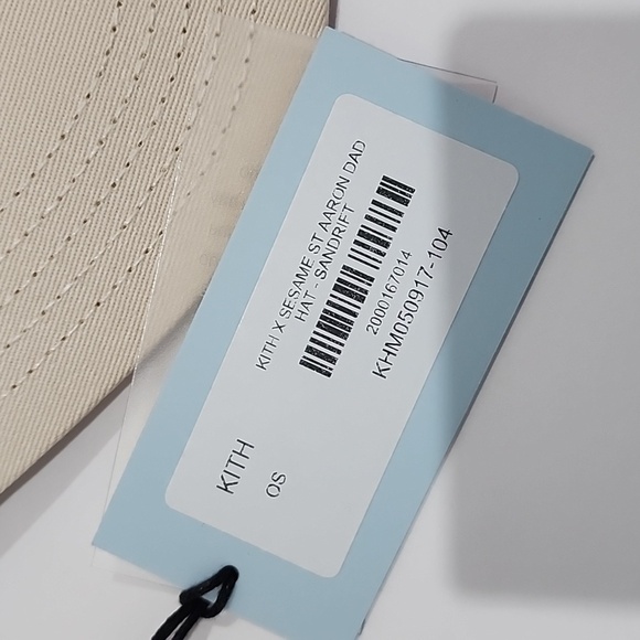 Kith x Sesame Street Aaron Dad Hat - Picture 8 of 8